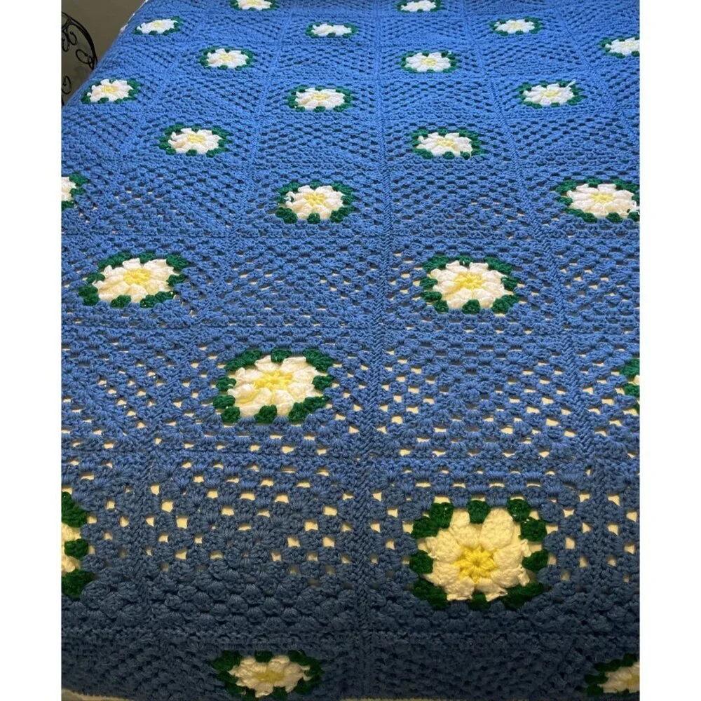 Vintage Handmade Crochet Granny Square Floral Afghan Blanket Blue White 78x80